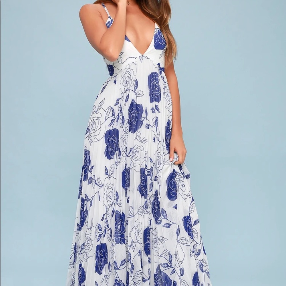 Lulu’s Dahlia Blue and White Floral Maxi Dress
